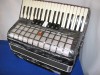 Parrot pearlescent grey 80 bass accordion
